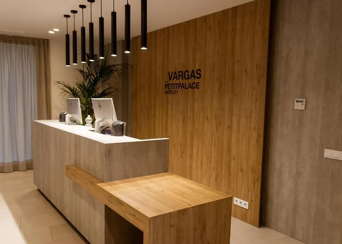 Petit Palace Vargas 2* 세비야